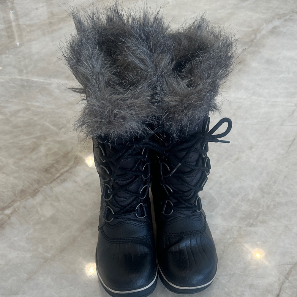 Sorel Black Fur-Lined Winter Boots
